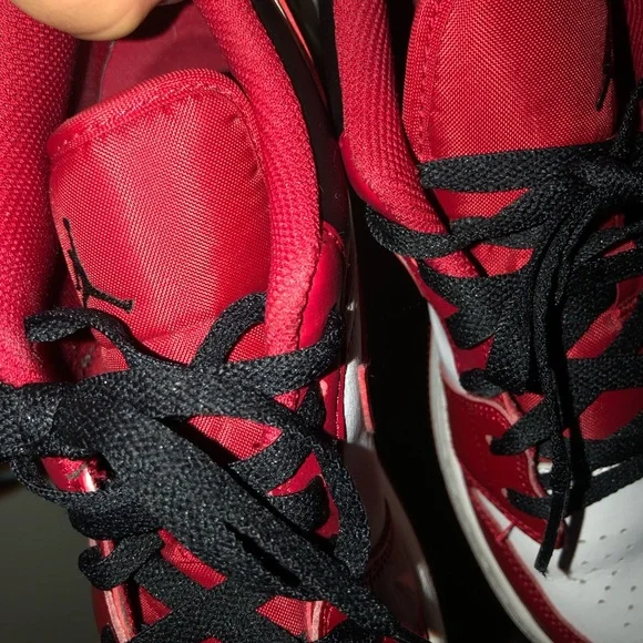 Red/Black Nike Shoes - Picture 6 of 8